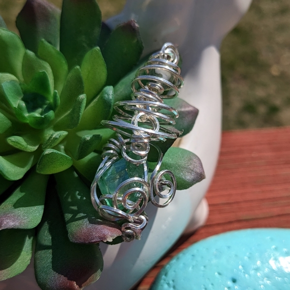 .925 Sterling Silver Pendant Mint Luster Crystal Quartz Stone Artisan Spiral - Picture 4 of 16